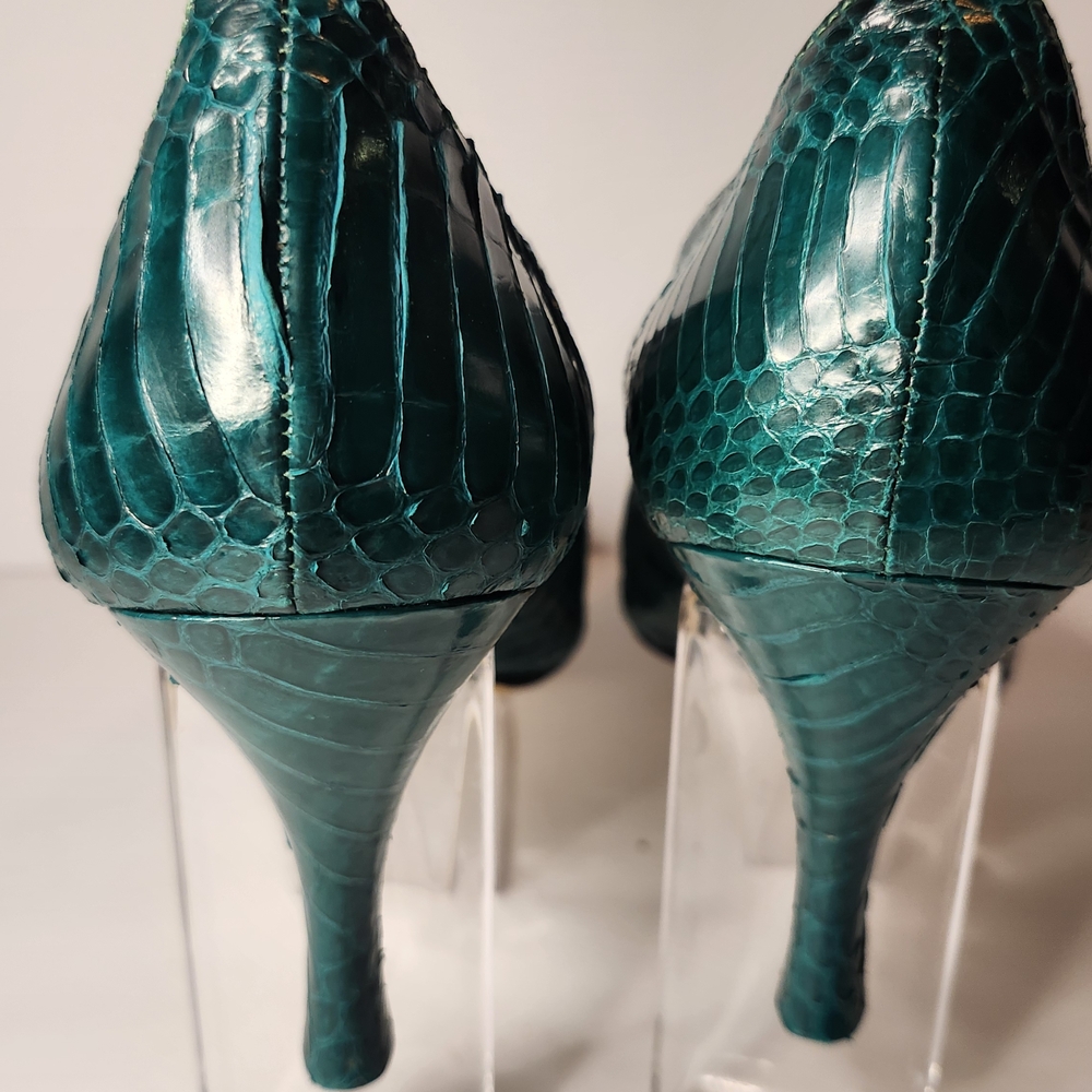 SALE! J.Renee Teal Snakeskin Heels - Picture 9 of 16
